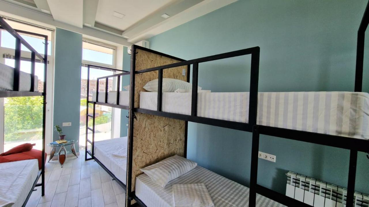 Puzzle Space Hostel Yerevan Exterior photo